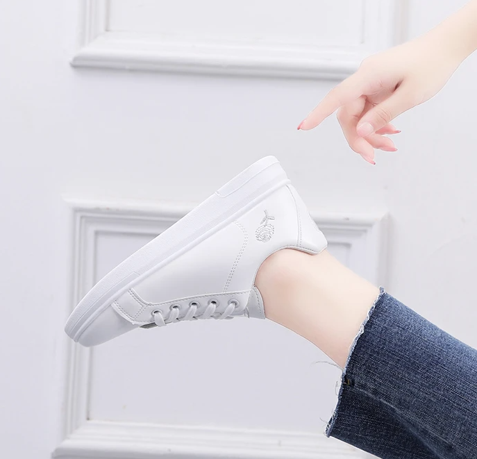 Chaussures respirantes pour femme en cuir avec fond souple et semelle plate à enfiler - Mocassins tendance faits à la main avec broderie florale - Chaussures de marche confortables orthopédiques 4D Chaussures respirantes pour femme en cuir avec fond souple et semelle plate à enfiler - Mocassins tendance faits à la main avec broderie florale - Chaussures de marche confortables orthopédiques 4D