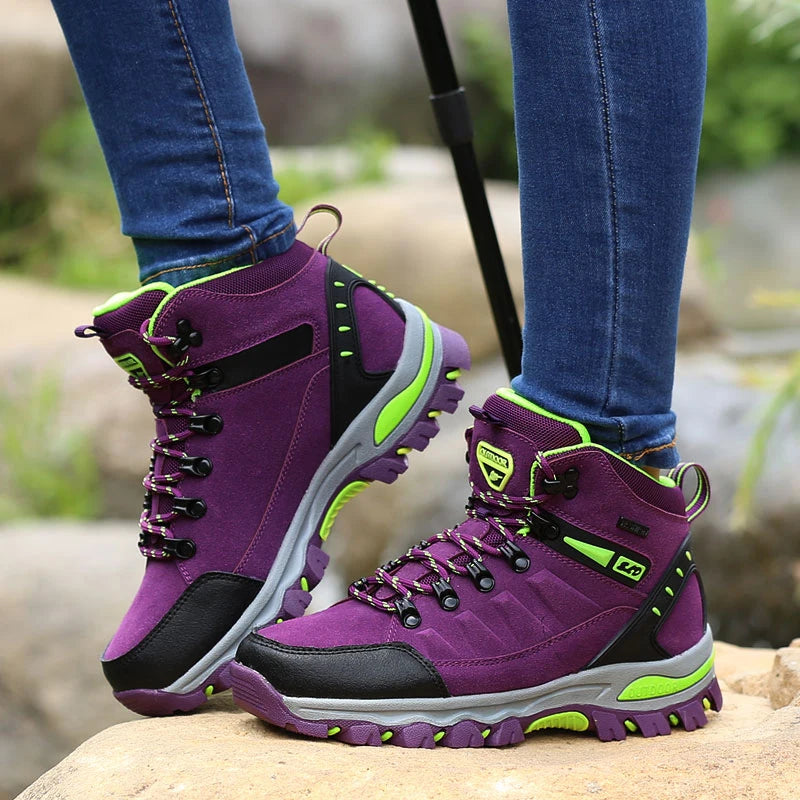Non-slip hiking and climbing boots – Orthopeca